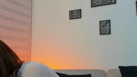 _silvia_vega_ online show from 12-14-25, 11:53