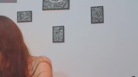 _silvia_vega_ online show from 04-29-26, 10:08