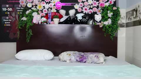 _skitlstrynka_ online show from 05-12-26, 02:41