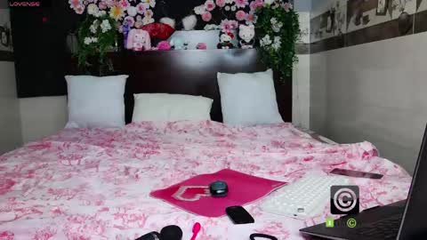 _skitlstrynka_ online show from 06-02-26, 10:06