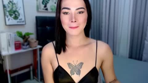 _sophie_69 online show from 11-17-25, 10:43