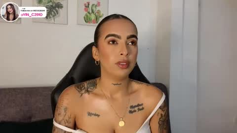 Snapshot of _sophiebrown__ chatting on 10-12-25, 01:48 Andrea  The Next Stream  Wednesday online show from 10-12-25, 01:48