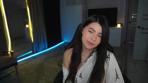 Sophy online show from 02-06-25, 01:16