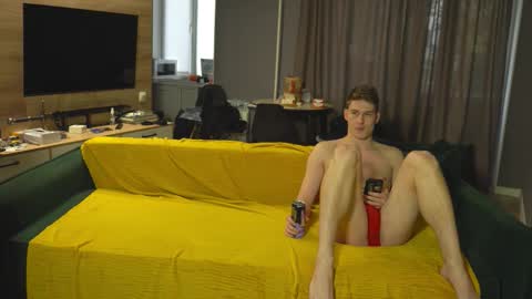 OLIVERpvt is open online show from 09-26-25, 12:20