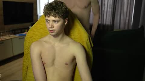 OLIVERpvt is open online show from 03-12-26, 12:22