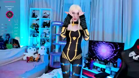 Snapshot of _sparkland_ chatting on 05-10-26, 08:36 Emy and MilkyCute today MY TG CHANNEL online show from 05-10-26, 08:36