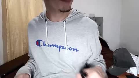 Snapshot of _spider_dick_ chatting on 09-23-25, 01:36 Alejandro Pinzon online show from 09-23-25, 01:36