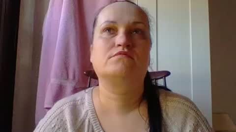 Melisa online show from 02-17-25, 01:10