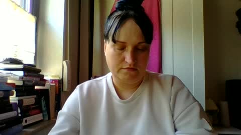 Melisa online show from 06-18-26, 09:14