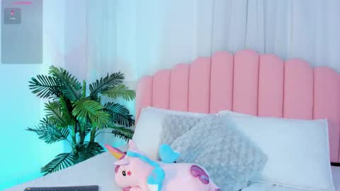 Steff online show from 12-18-25, 06:08