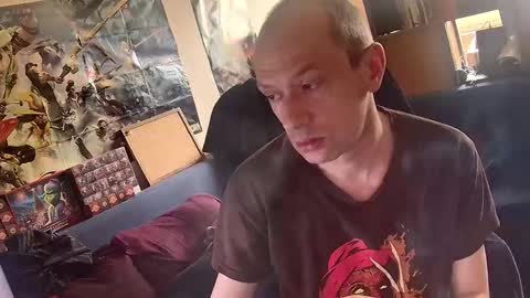 Snapshot of _svenerd_____ chatting on 04-12-26, 12:10 _svenerd_____ online show from 04-12-26, 12:10