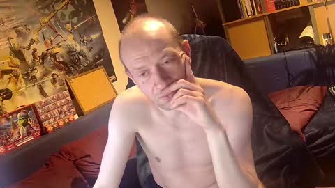 Snapshot of _svenerd_____ chatting on 04-28-26, 02:27 _svenerd_____ online show from 04-28-26, 02:27