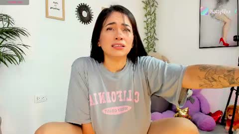 Snapshot of _sweet_kitty1 chatting on 06-12-26, 01:32 online show from 06-12-26, 01:32
