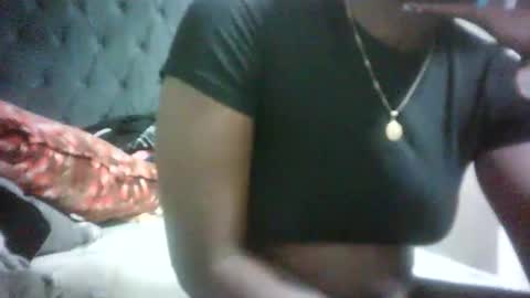 Snapshot of _sweetberry95 chatting on 02-21-25, 05:20 Talia online show from 02-21-25, 05:20