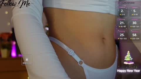 Snapshot of _sweetcams_ chatting on 01-16-25, 04:07 Dasha  online show from 01-16-25, 04:07