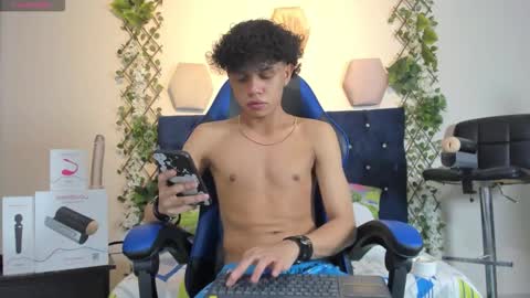 Taylor online show from 11-19-25, 08:20