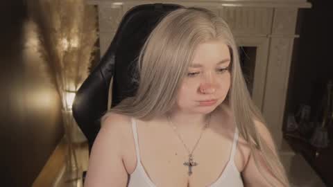 MIRA online show from 05-24-26, 05:34