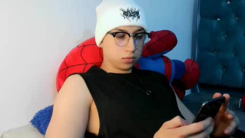 Snapshot of _thomas_hot_ chatting on 03-03-26, 04:07 Thomas online show from 03-03-26, 04:07