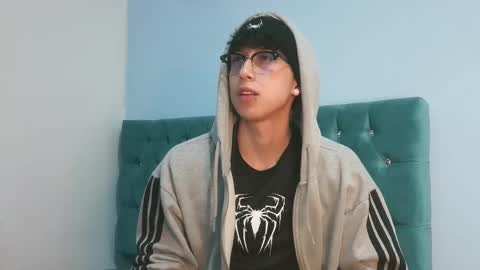 Snapshot of _thomas_hot_ chatting on 04-13-26, 08:20 Thomas online show from 04-13-26, 08:20