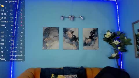 Snapshot of _tiffany_collins_ chatting on 09-24-25, 03:32 Tifa online show from 09-24-25, 03:32