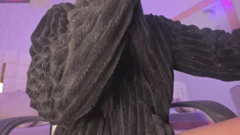 Rousse  online show from 10-27-25, 07:07