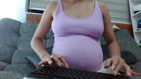 Snapshot of _tinyrousse_ chatting on 04-29-26, 11:33 Rousse online show from 04-29-26, 11:33