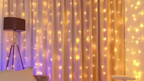 Snapshot of _ur_shy_bambi chatting on 01-13-26, 01:11 Liza online show from 01-13-26, 01:11