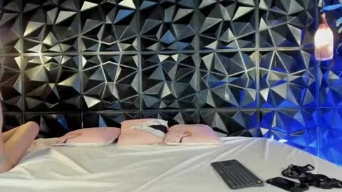 _valentina_69 online show from 01-08-25, 03:51