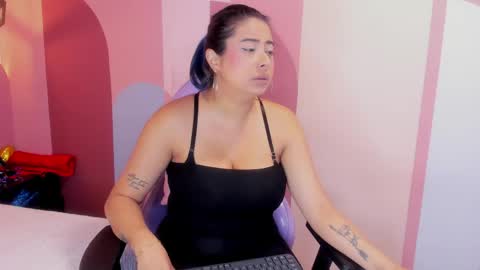 _valeryboobs_ online show from 04-15-26, 12:23