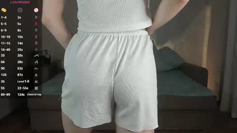 Viola online show from 06-15-26, 06:54