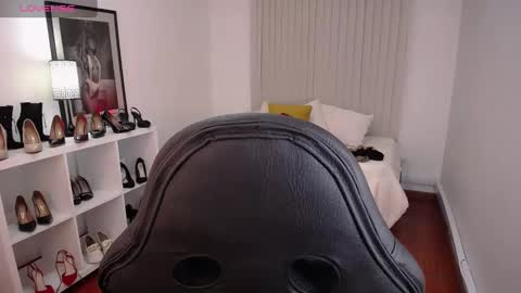 Snapshot of _victoria_collins chatting on 12-04-24, 04:05 Sol online show from 12-04-24, 04:05