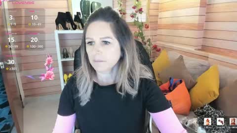 Snapshot of _victoria_collins chatting on 04-26-26, 10:57 Sol online show from 04-26-26, 10:57