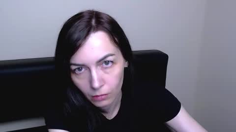 Snapshot of _violax_ chatting on 06-10-26, 04:39 Vio online show from 06-10-26, 04:39