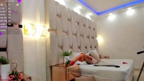 Violeta  online show from 07-28-26, 04:39