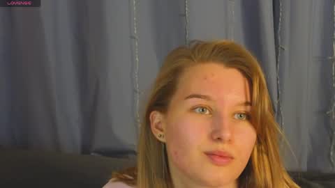_watchmesmile_ online show from 05-07-26, 04:51