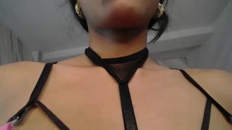 Snapshot of _wendy_b chatting on 03-09-25, 03:49  wendy  online show from 03-09-25, 03:49