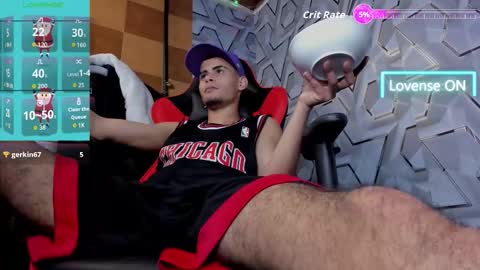  white fox  online show from 12-02-25, 03:56