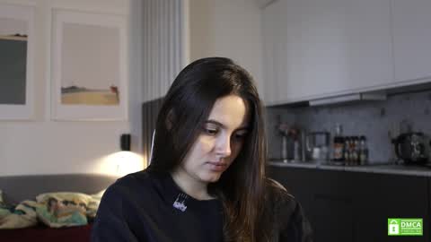 Snapshot of _whoareu_ chatting on 10-04-25, 12:03 Kristina online show from 10-04-25, 12:03