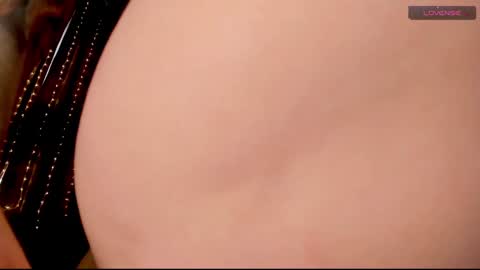 Enni online show from 02-08-25, 01:44