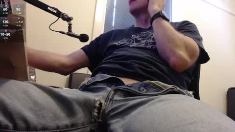 Snapshot of _xxrockstarloverxx_ chatting on 05-16-26, 10:52 _xxrockstarloverxx_ online show from 05-16-26, 10:52