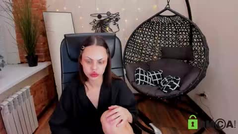 Snapshot of _your_lilith_ chatting on 11-25-25, 03:23 _your_lilith_ online show from 11-25-25, 03:23