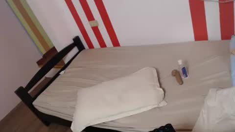 sheng online show from 10-25-25, 01:57