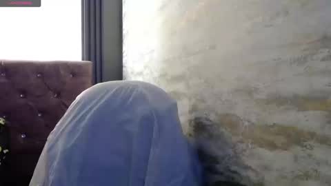 Yuyi online show from 03-12-26, 09:10