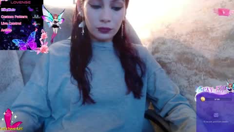 Snapshot of _yuyi chatting on 06-04-26, 03:01 Yuyi online show from 06-04-26, 03:01