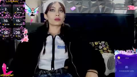 Yuyi online show from 08-01-26, 12:37