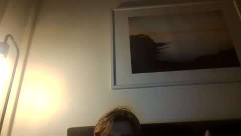 Snapshot of a537396 chatting on 11-04-25, 02:43 a537396 online show from 11-04-25, 02:43