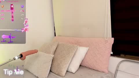 Alexandra  online show from 01-20-25, 09:35