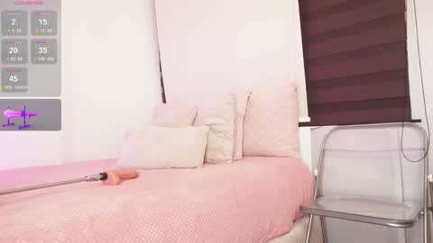 Alexandra  online show from 11-19-25, 09:09