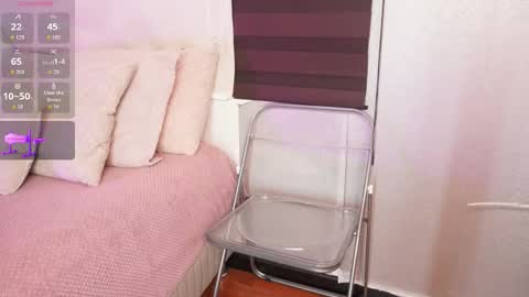 Alexandra  online show from 12-23-25, 08:34