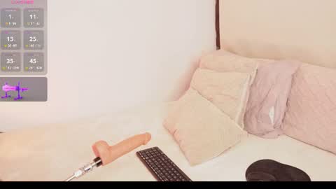 Alexandra  online show from 07-19-26, 10:19